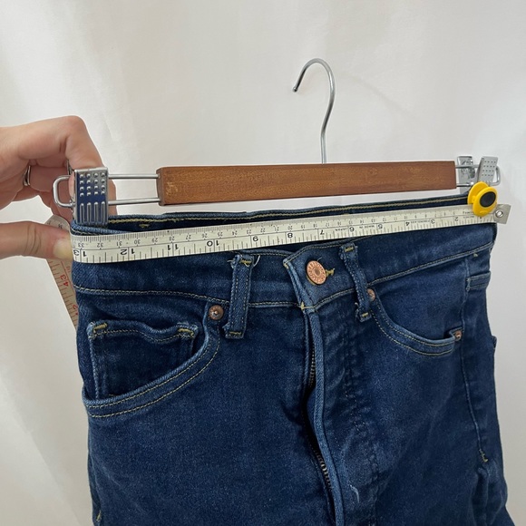 Express Slim Super High Rise Jeans 4/R - Picture 3 of 8